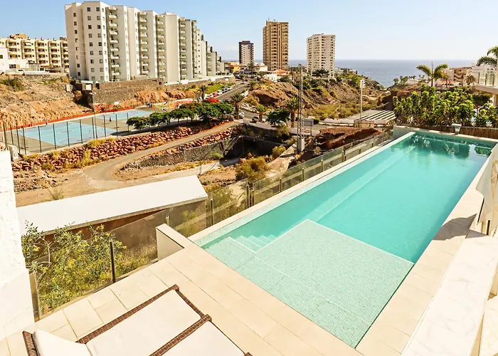 Nirvana - Luxury With Heated Pool