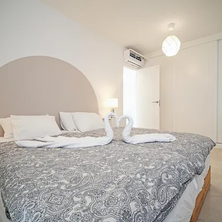 Semesterbostad Nirvana - Luxury With Heated Pool Playa Paraiso (Tenerife)