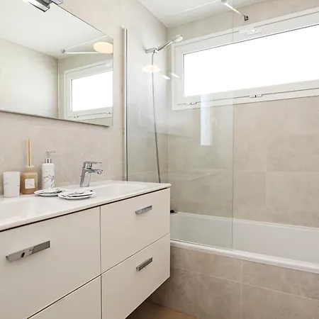 Nirvana - Luxury With Heated Pool Semesterbostad *