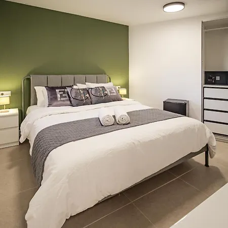 Nirvana - Luxury With Heated Pool Semesterbostad *