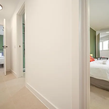 Semesterbostad Nirvana - Luxury With Heated Pool *