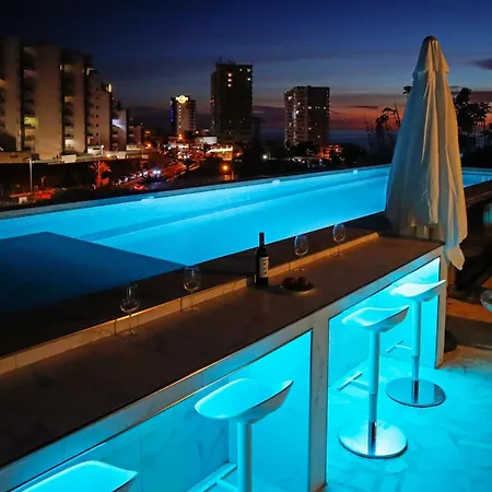 Semesterbostad Nirvana - Luxury With Heated Pool *