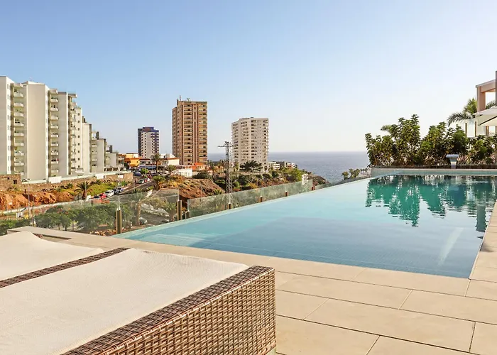 Nirvana - Luxury With Heated Pool Сasa de vacaciones