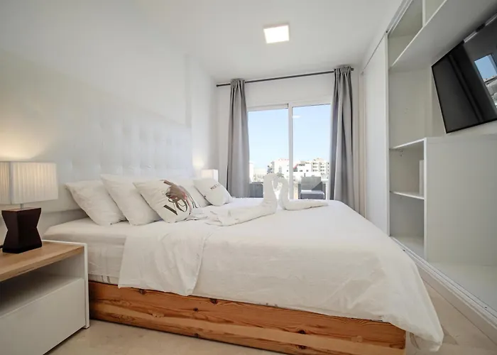 Сasa de vacaciones Nirvana - Luxury With Heated Pool
