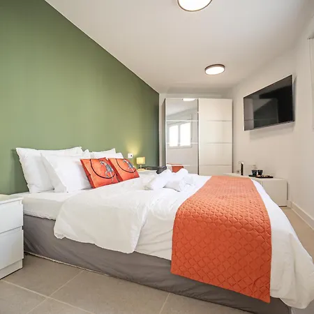 Casa vacanze Nirvana - Luxury With Heated Pool